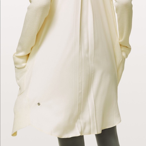 EUC Lululemon wrap - Picture 4 of 9